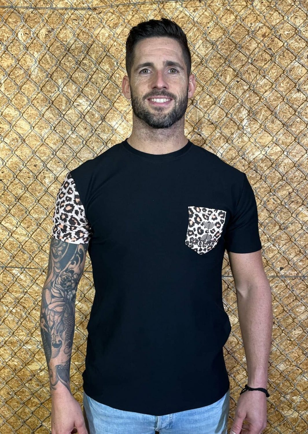 Camiseta manga bolsillo leopardo - Treeker